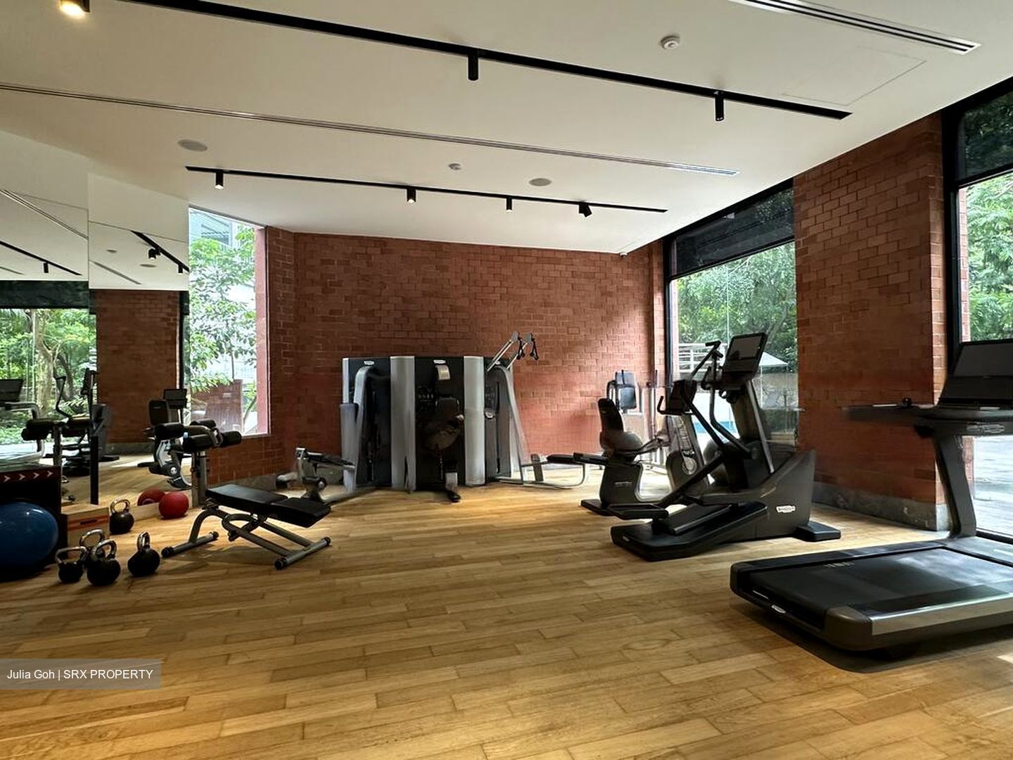 Grange Road (D10), Condominium #459878081